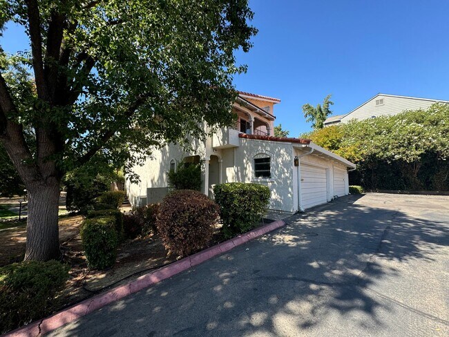 Foto del edificio - 3 Bed / 2.5 Bath | Citrus Heights Home Ava...