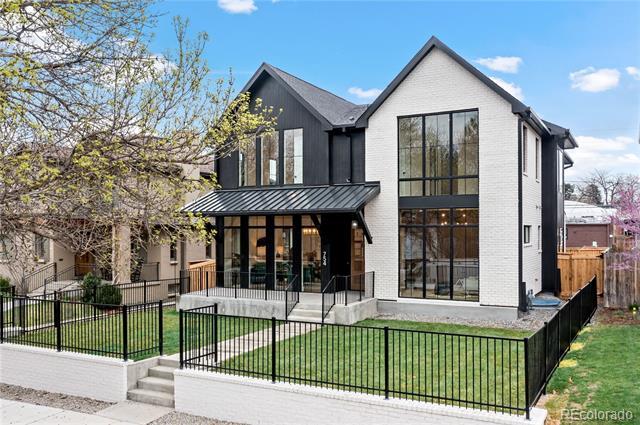 Foto principal - 754 S York St