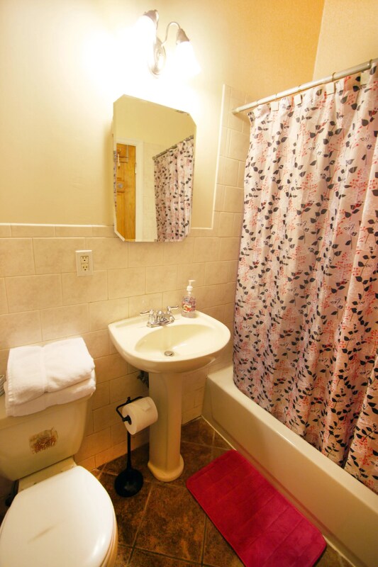 Building Photo - 127 W 136th St