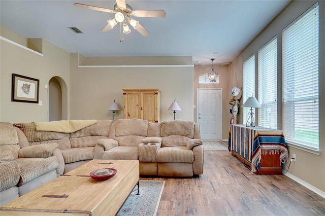 Foto del edificio - 800 Chrissy Creek Ln