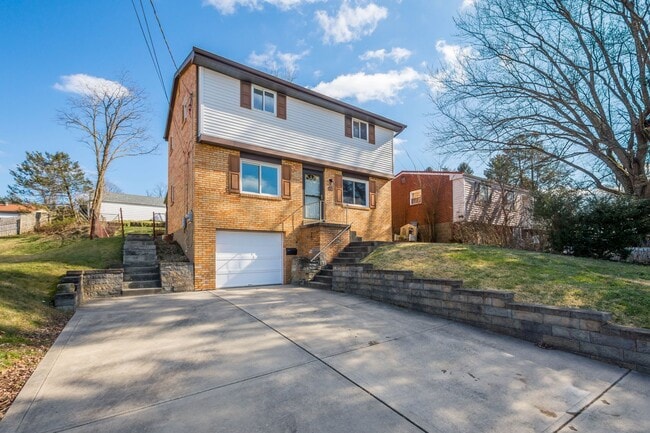 Photo - AVAILABLE MAY 1ST — STUNNING 3-BEDROOM HOME IN PENN HILLS!