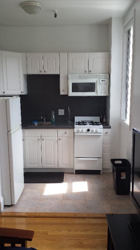Building Photo - 151 Park Dr