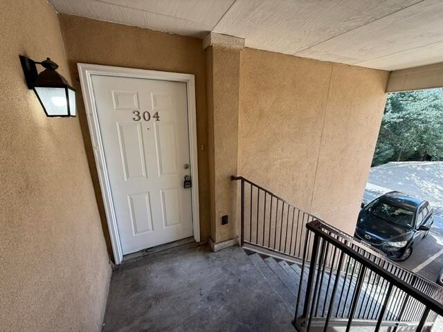 Foto del edificio - 2720 Camelot Dr
