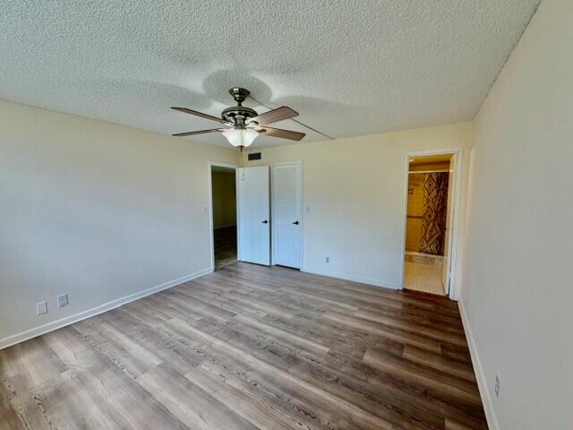 Foto del edificio - 8940 S Hollybrook Blvd
