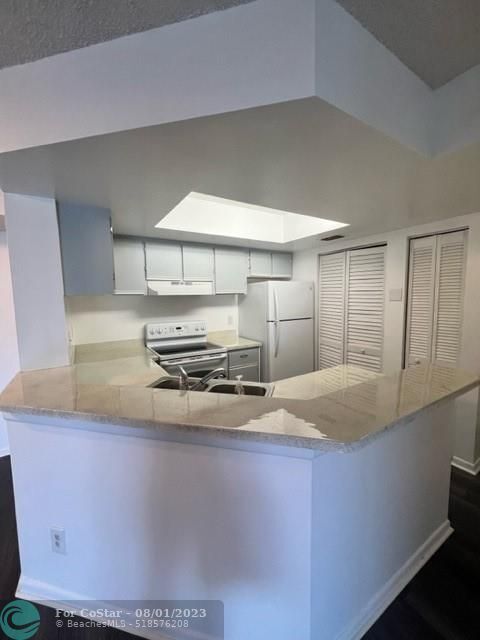 Foto del edificio - 9222 W Atlantic Blvd