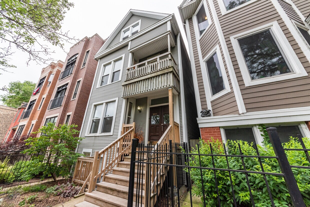 1045 W Grace St Unit 1, Chicago, IL 60613 Condo for Rent in Chicago