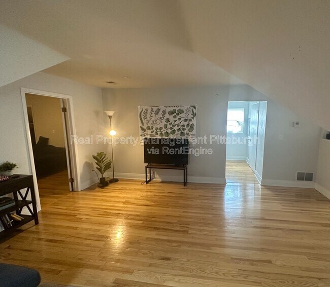 Foto del edificio - 5619 E Liberty Blvd