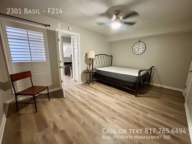 Foto del edificio - 2301 Basil-F214