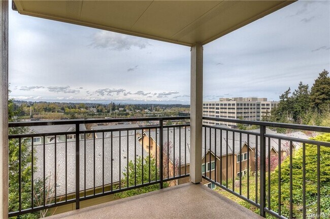 Foto del edificio - Sterling Hieights @ Factoria New Castle ar...