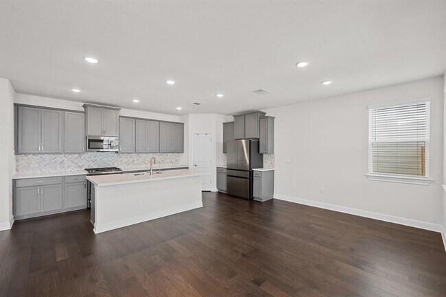 Building Photo - 2807 Mary Elizabeth Dr