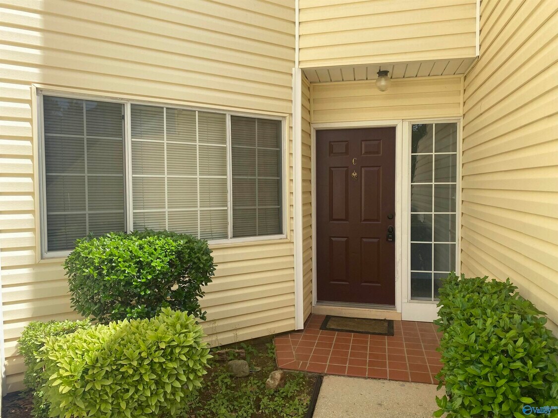 1155 Old Monrovia Rd Unit 2C, Huntsville, AL 35806 Condo for Rent in