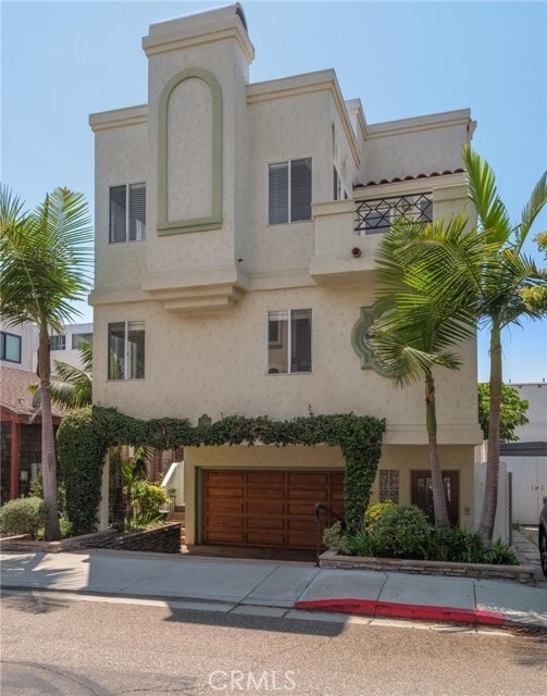 Building Photo - 849 Loma Dr