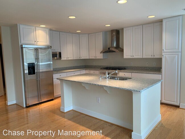 Foto del edificio - 2 br, 2.5 bath House - 66 Franklin Street ...