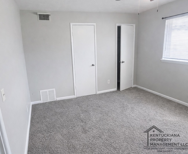 Interior Photo - Riverside Flats