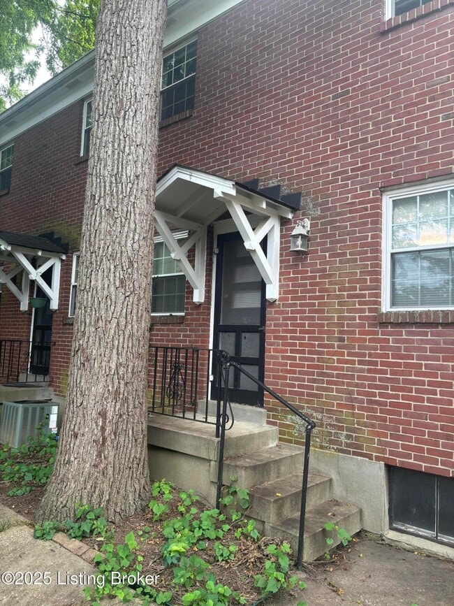 Building Photo - 3800 Nanz Ave