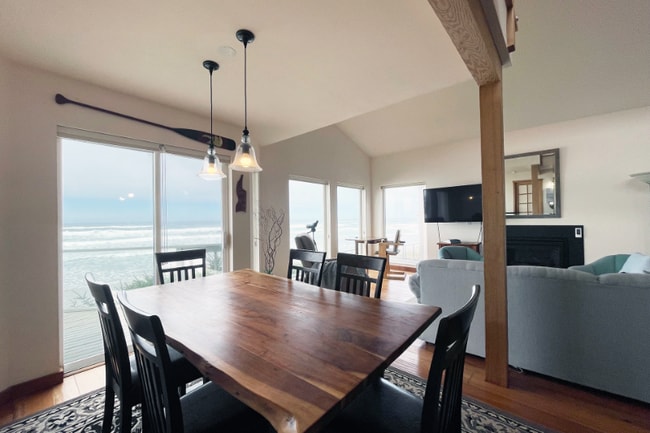 Building Photo - 6437 NW Finisterre Ave