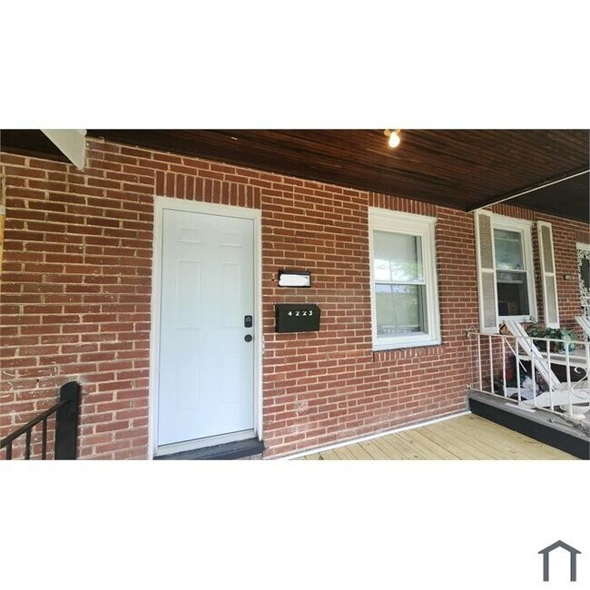 Foto del edificio - 3 Bedrooom Home 1.5 Bathrooms Move-In-Ready