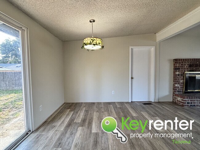 Building Photo - Charming 3-Bedroom Home for Rent in Federa...