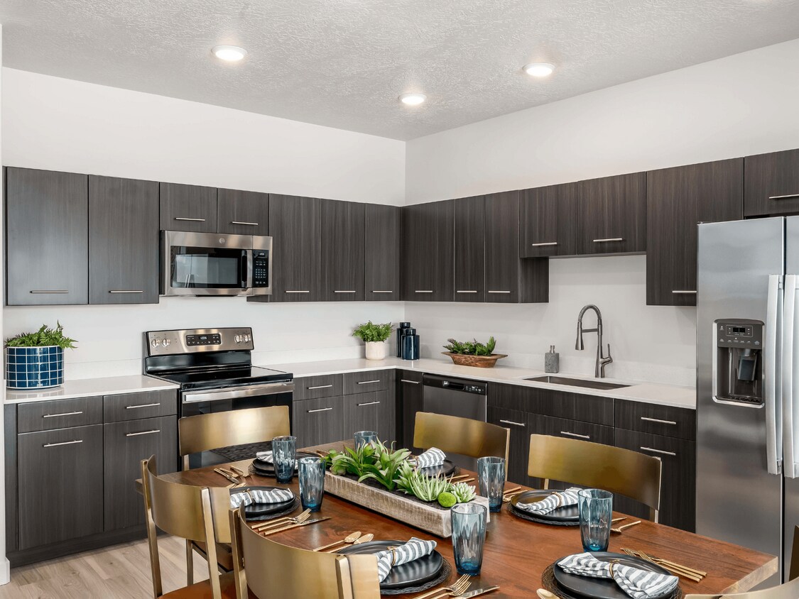 H2O Townhomes Apartments in West Valley City, UT