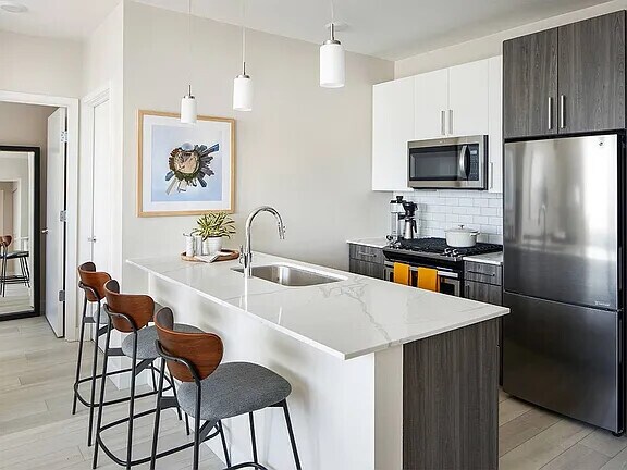 Building Photo - 834 S Michigan Ave