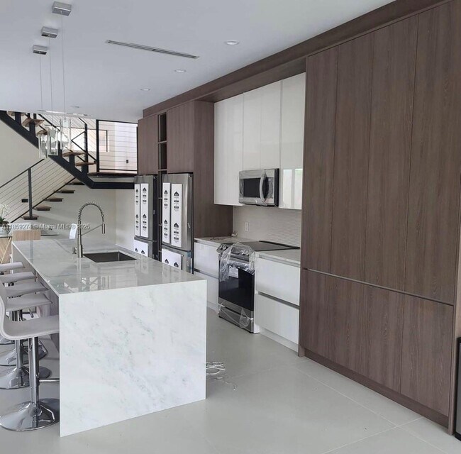 Foto del edificio - 3439 SW 1st Ave