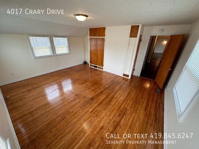 Foto del edificio - 4017 Crary Dr
