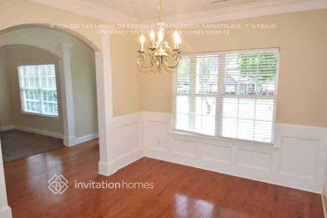 Foto del edificio - 165 Shoal Park Dr