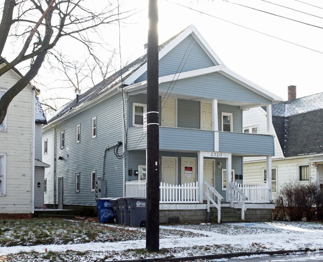 Foto del edificio - 2322 Chase St