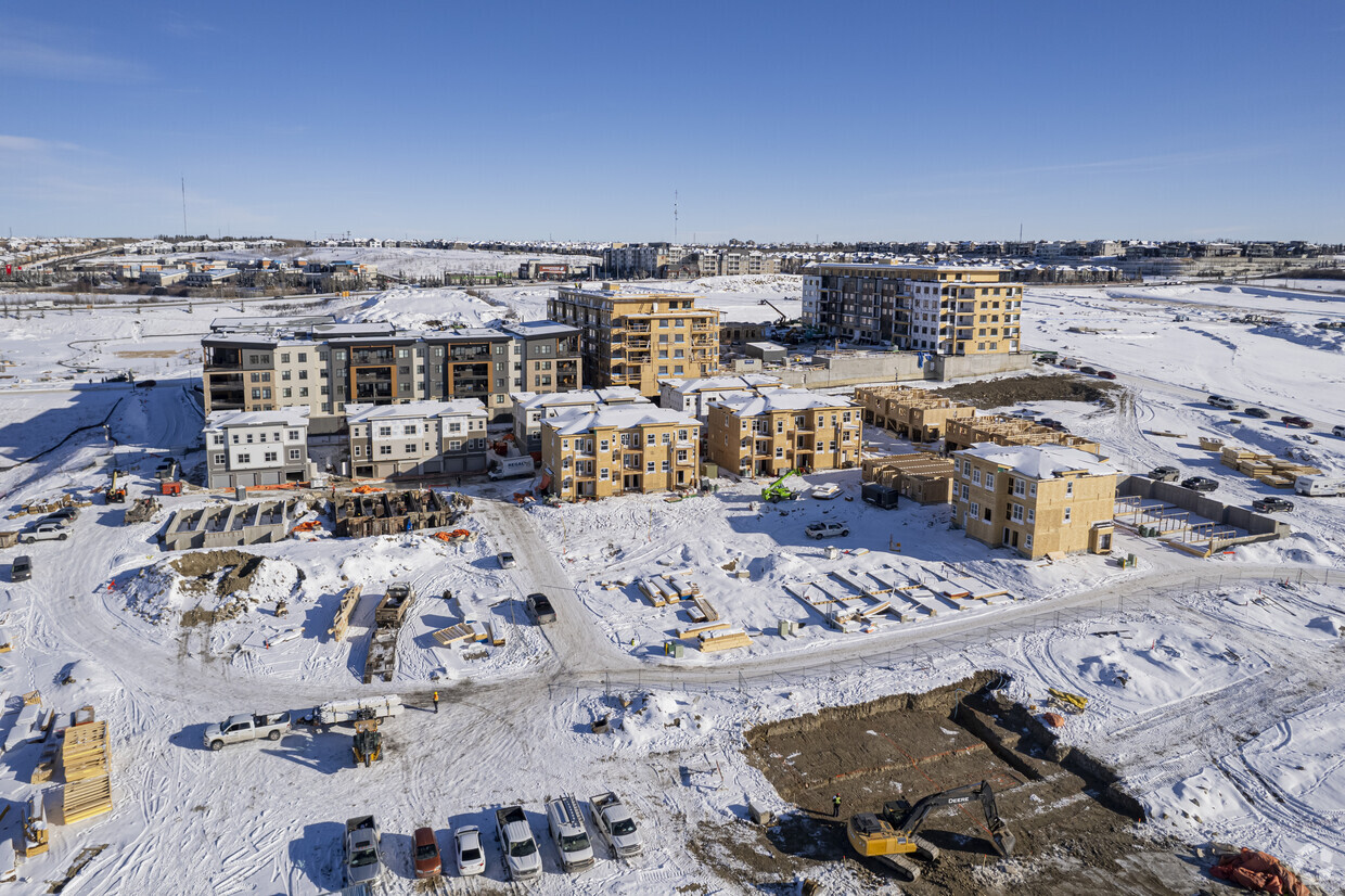 Building Photo - Springbank Hill