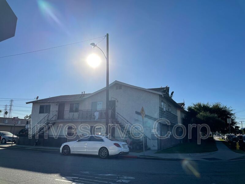 Foto principal - 8532 Flower St