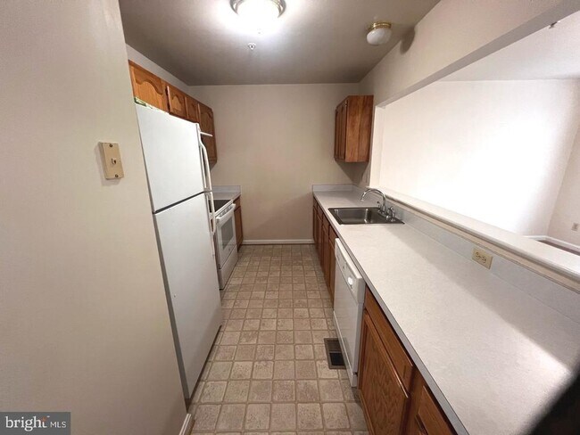 Foto del edificio - 3615 Harbor Rd