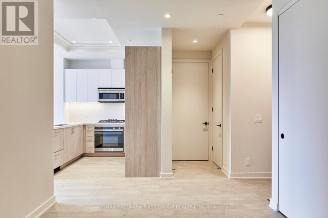 Building Photo - 123 Maurice Dr