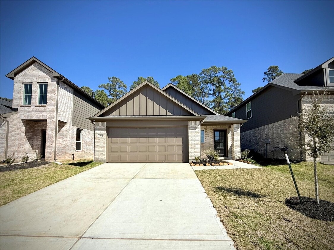 Primary Photo - 22858 Ephesus Ave