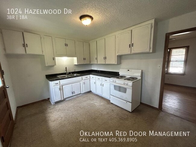 Foto del edificio - 1024 Hazelwood Dr