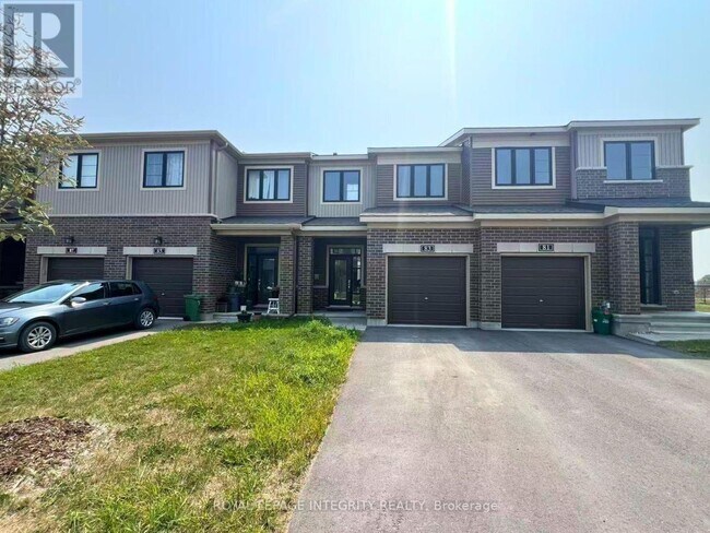 Building Photo - 83 Osler St