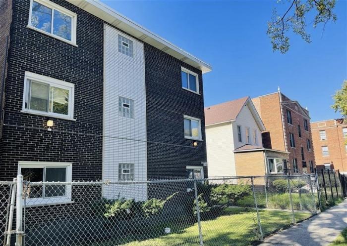 Foto principal - 1 bedroom in CHICAGO IL 60644