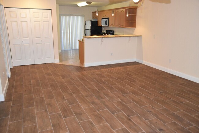 Foto del edificio - Winter Park, Updated 2/2 Condo! AVAILABLE ...