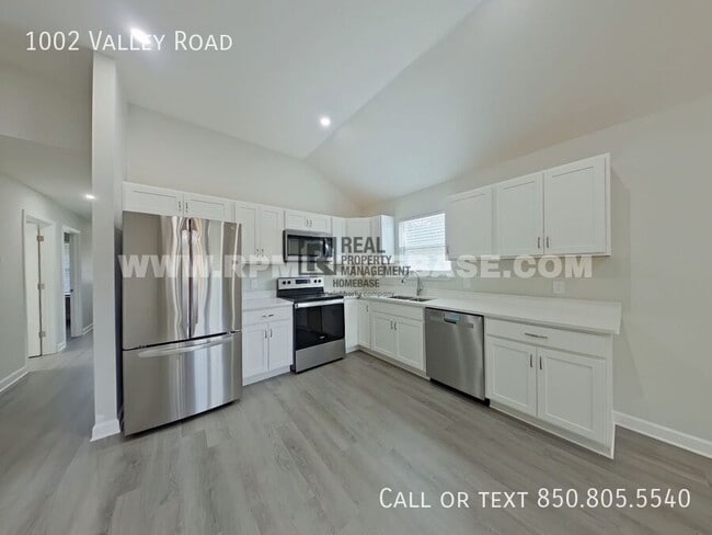 Foto del edificio - 1002 Valley Rd