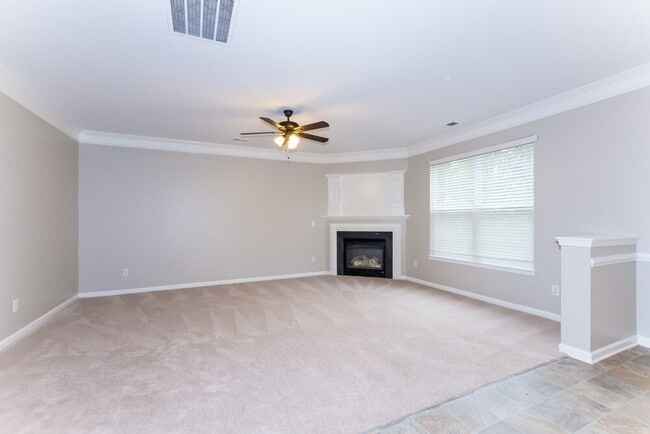 Building Photo - 3906 Herkimer Dr