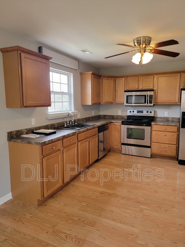 Foto del edificio - 1805 McCarter St