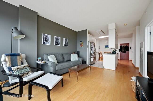 Foto del edificio - 800 Elgin Rd