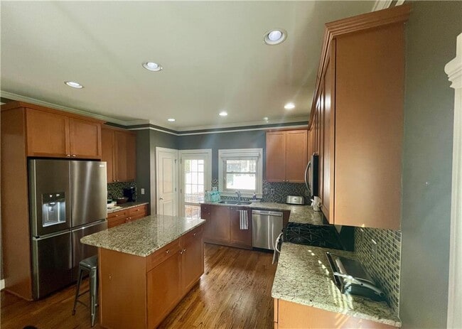 Building Photo - 1517 Gilstrap Ln NW