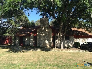Building Photo - 1706 Quail Run Dr