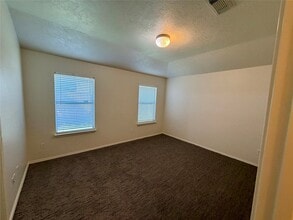 Building Photo - 8943 Farm Ridge Ln