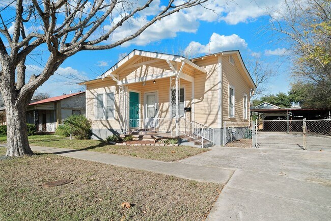 Foto del edificio - 2 Bedroom/1 Bath Lavaca Subdivision