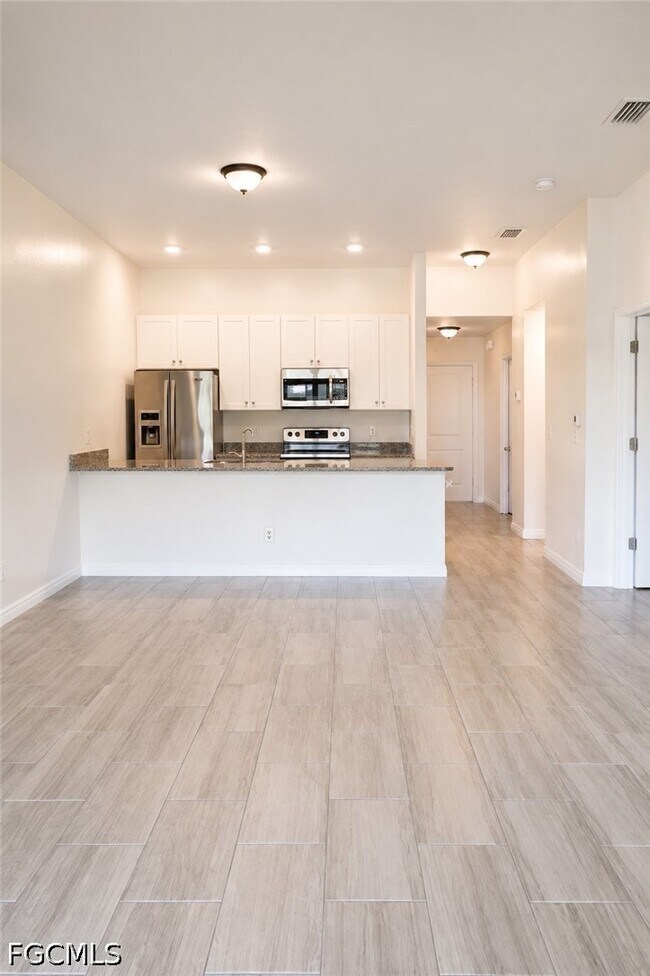 Foto del edificio - 517 NE 24th Pl