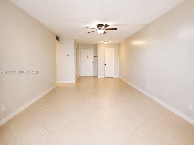 Building Photo - 6700 Cypress Rd