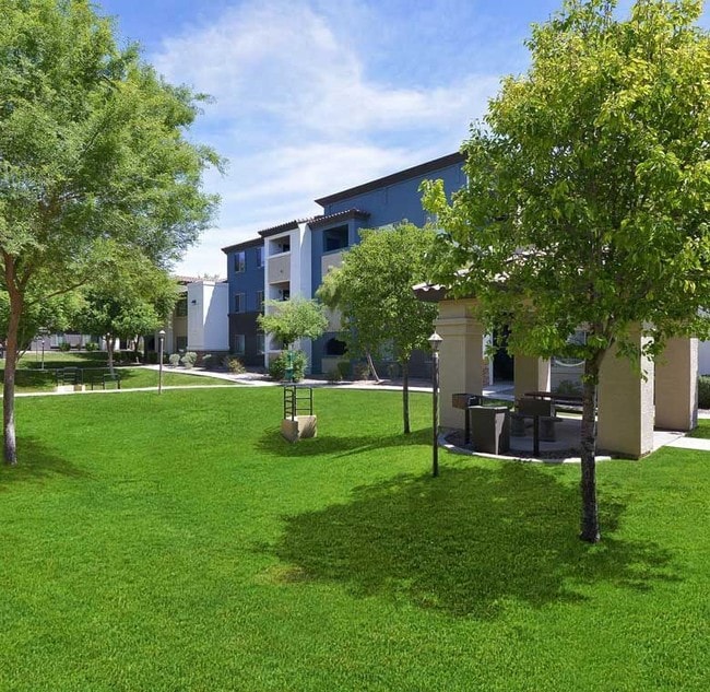 Bella Mirage Apartments in Avondale, AZ