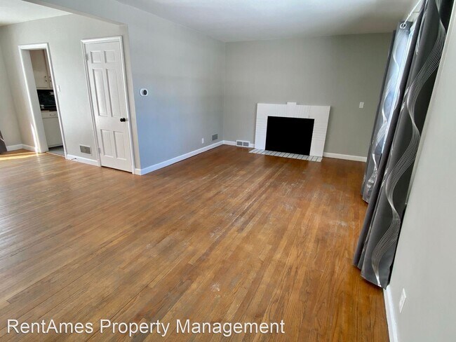 Building Photo - 3 br, 1 bath House - 1411 Grand Ave