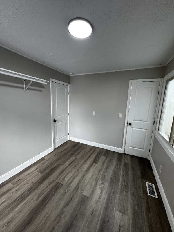 Foto del edificio - 212 Stevens Ave